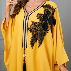 تمتع براحة وأناقة الجلابية المزينة بالخرز والتطريزات والتفاصيل