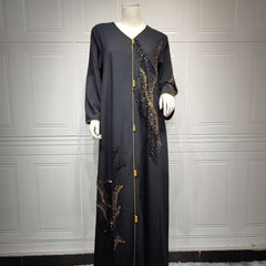 جلابية ساحرة مطرزة بالخرز، مرقعة، فضفاضة، تنضح بأناقة راقية كفستان ماكسي