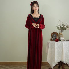 Retro gold velvet Night Dress Women Winter Warm Long Sleeve Robe Vintage Nightgowns Court Style Sleepwear Elegant Sleepdress Nightwear