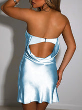 Mozision الساتان مثير عارية الذراعين فستان قصير المرأة رداء موضة بلا حمالات أكمام Bodycon النادي الليلي فساتين قصيرة للحفلات فيستدو