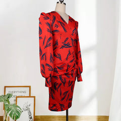 فستان عمل غير رسمي بفتحة رقبة على شكل حرف V وأكمام طويلة وخصر كبير وطباعة نحيفة مقاس كبير