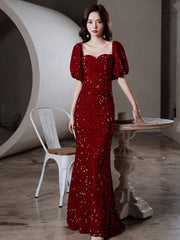 Best-selling new toast clothing bride 2023 new red engagement wedding back door dress skirt female fishtail sequins small tall