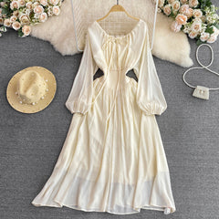 Sweet and ladylike, elegant, solid color, pleated, round neck, slim waist and slim A-line dress