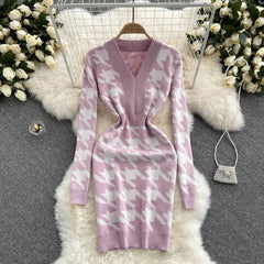 ALPHALMODA New Dress Autumn 2021 Houndstooth Knitted Long sleeved Dress V neck Slim Fit Bodycon Female Chic Fashion Dress
