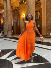 سليم صالح انقطاع الكتف واحد ثوب ثوب مطوي