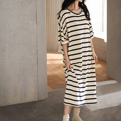 2023 فستان سهرة نسائي مخطط على الطراز الكوري أنيق رائج البيع موضة جديدة للسيدات هيبي رقبة دائرية بسيط خفيف ومريح للصيف المنزلي