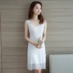 تنورة سوداء متوسطة الطول للسيدات ملابس صيفية جميلة من الخلف تنورة سفلية للربيع والخريف بدون أكمام تنورة داخلية من الدانتيل