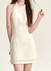 2023 فستان اللؤلؤ الفرنسي المرأة الصيف الراقية مزاجه خارج الكتف معلقة الرقبة الخصر فستان سليم بلا أكمام 5*30