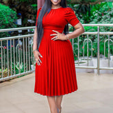 ملابس نسائية أوروبية وأمريكية بأكمام قصيرة مطوي بلون سادة التجارة الخارجية الأوروبية والأمريكية فستان كبير الحجم عبر الحدود