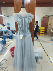 Best-selling new banquet evening dress skirt female 2023 new summer one-shoulder elegant annual meeting host temperament birthday dress