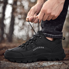 New large size hiking shoes men's thick-soled outdoor sports shoes leather low-cut hiking shoes cross-country boots casual shoes
