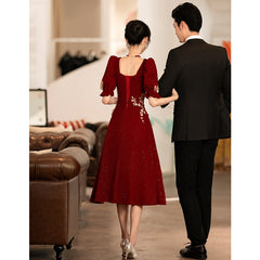 فستان نخب جديد رائع للعروس 2023 فستان صيفي جديد للنساء الحوامل الصغيرة لحفلات الزفاف والخطوبة باللون الأحمر فستان سهرة