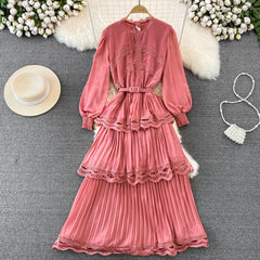 Light and familiar style retro long-sleeved round neck lace splicing waist and thin A-line pleated dress elegant big long skirt