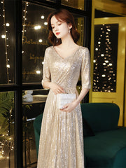 Dress skirt female 2023 new team performance temperament host golden high-end banquet costume