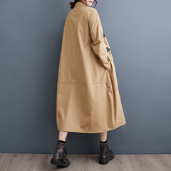 قم بتصوير النسخة الكورية الجديدة من أزياء الخريف بخياطة منقط وفستان رقيق غير رسمي معطف واق من المطر