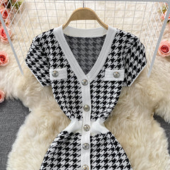 2023 Summer Temperament Elegant V-neck Chic Single Breasted Houndstooth Knit Package Hip Dress Short Sleeves