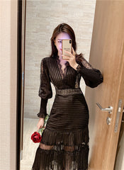 Light luxury celebrity temperament high-end slim waist dress women's fashion sexy lace stitching V-neck a-line small dress