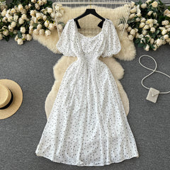 Summer new design sense fashion square collar puff sleeves pleats waist ruffled skirt wave point dress