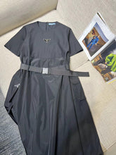 P family 2023 spring and summer new fashion slim belt dress