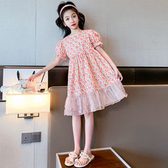 فستان بناتي صيفي مزين بالزهور ورقبة مربعة مطرزة بالدانتيل النسخة الكورية فستان بأكمام منتفخة للفتيات الصغيرات من القطن للأطفال