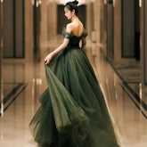 Banquet evening dress performance costume tutu skirt Mori green one-shoulder white and thin concert dress dress