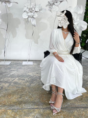 White elegant chiffon waist dress
