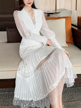 Light luxury celebrity temperament high-end slim waist dress women's fashion sexy lace stitching V-neck a-line small dress