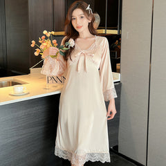 Sexy nightdress: spring and autumn long-sleeved sweet girl lace ice silk dress, you can wear it when you go out