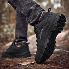 New large size hiking shoes men's thick-soled outdoor sports shoes leather low-cut hiking shoes cross-country boots casual shoes