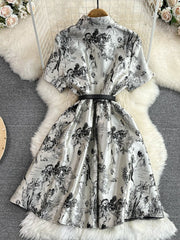 الراقية الرجعية قصيرة الأكمام طية صدر السترة الخصر التخسيس الرسم بالحبر المطبوع فستان الأورجانزا الصيف