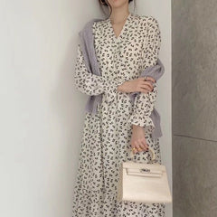 Long Sleeve Dress Women Elegant Printed V Neck Bell Sleeve Vintage A-Line Casual High Waist Robe Women Spring Summer Vintage