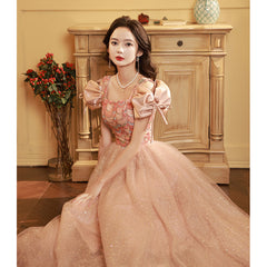 Best-selling new high-end evening dress female 2023 new high-level sense art test performance host design sense lace annual meeting banquet dress