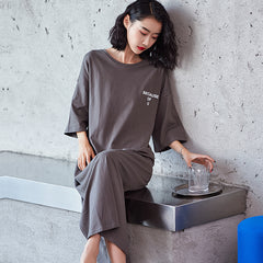 يمكن للسيدات الصيف اللطيفات لعام 2023 ارتداء ملابس نوم منزلية بأكمام قصيرة