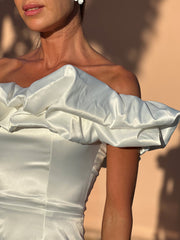 فستان حفلات صيفي عالي الجودة للنساء فستان مكشكش أبيض أنيق بدون أكتاف تنورة قصيرة للمشاهير حتى فستان النادي