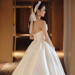 فستان الزفاف الرئيسي العصابة الفرنسية 2022 العروس الجديدة عالية الخصر المرأة الحامل الساتان الساتان الأرض سوبر الخالد بسيط هيبورن تظهر امرأة رقيقة