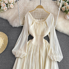 Sweet and ladylike, elegant, solid color, pleated, round neck, slim waist and slim A-line dress