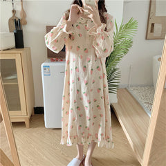 Cute Long Sleeve Nightgowns Women Sleepshirts Ruffle Tender Strawberry Print A-line Nightdress Girls Midi Autumn Sweet Sleepwear