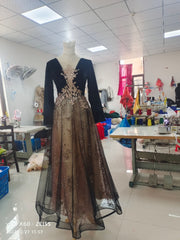 Best-selling new annual meeting evening dress female 2022 new banquet dignified temperament celebrity black long-sleeved evening dress