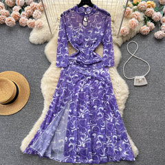 Elegant, light and luxurious design, color matching, printed slim-fit long A-line dress with knee slits