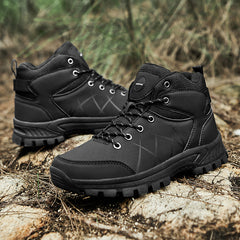 High top outdoor hiking shoes in autumn and winter Men's waterproof, anti-skid and wear-resistant hiking shoes