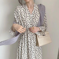 Long Sleeve Dress Women Elegant Printed V Neck Bell Sleeve Vintage A-Line Casual High Waist Robe Women Spring Summer Vintage