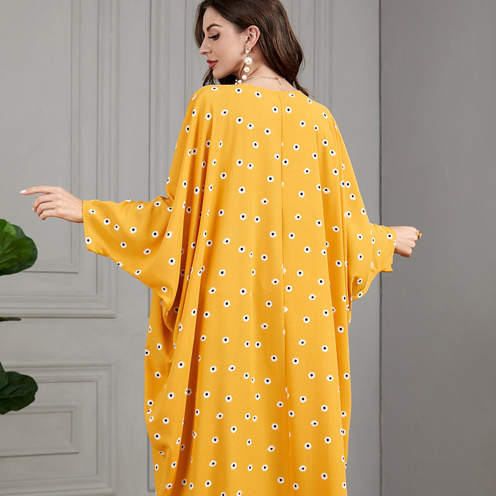 Jalabiya Relaxed jalabiya with batwing sleeves | Simple yet stylish | Featuring charming daisy floral print