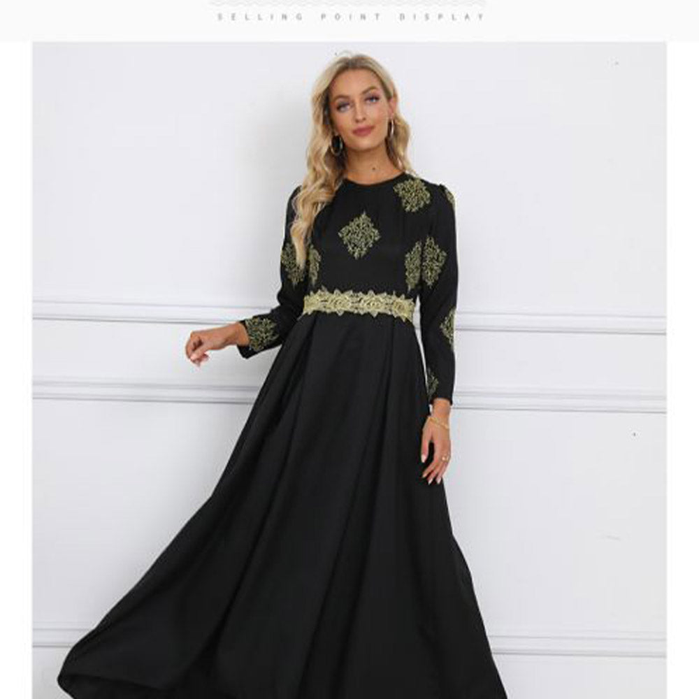 Fashionable and elegant Muslim women's embroidered long dress