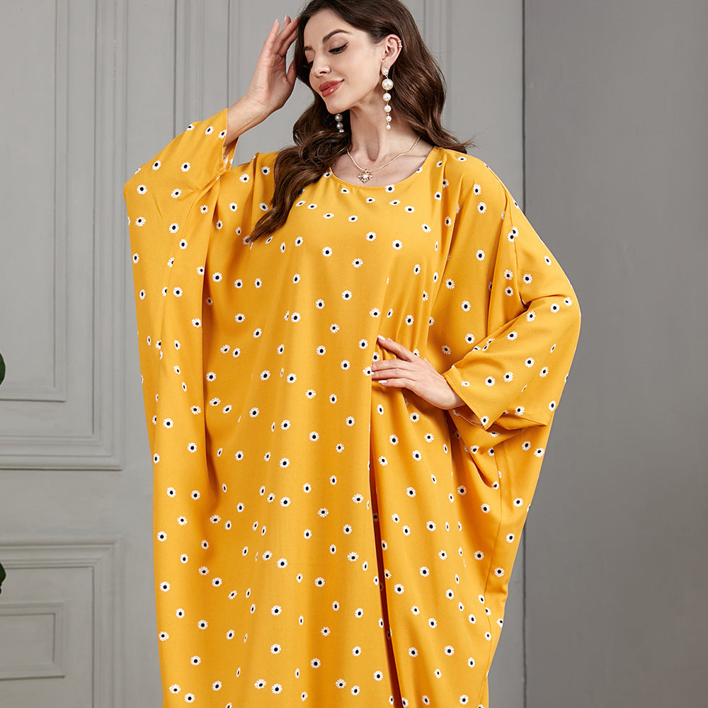 Jalabiya Relaxed jalabiya with batwing sleeves | Simple yet stylish | Featuring charming daisy floral print