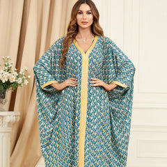 Jalabiya with batwing sleeves | Loose and comfortable fit | Printed with gold foil accents