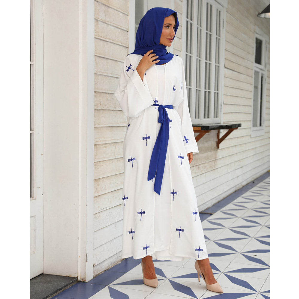 Elegant Muslim women's fashionable embroidered long robe