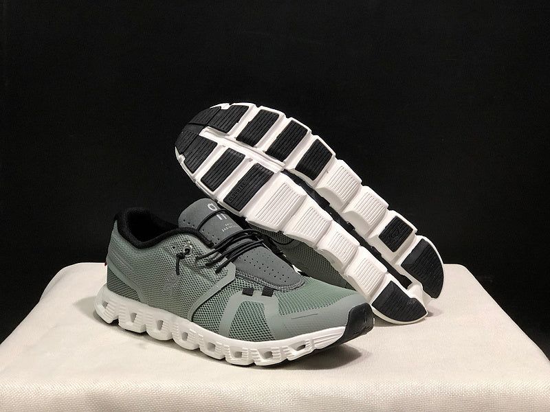 Green and white Ang running ON Cloud X 5 Shift  cushioning hiking shoes hiking shoes light casual sports shoes
