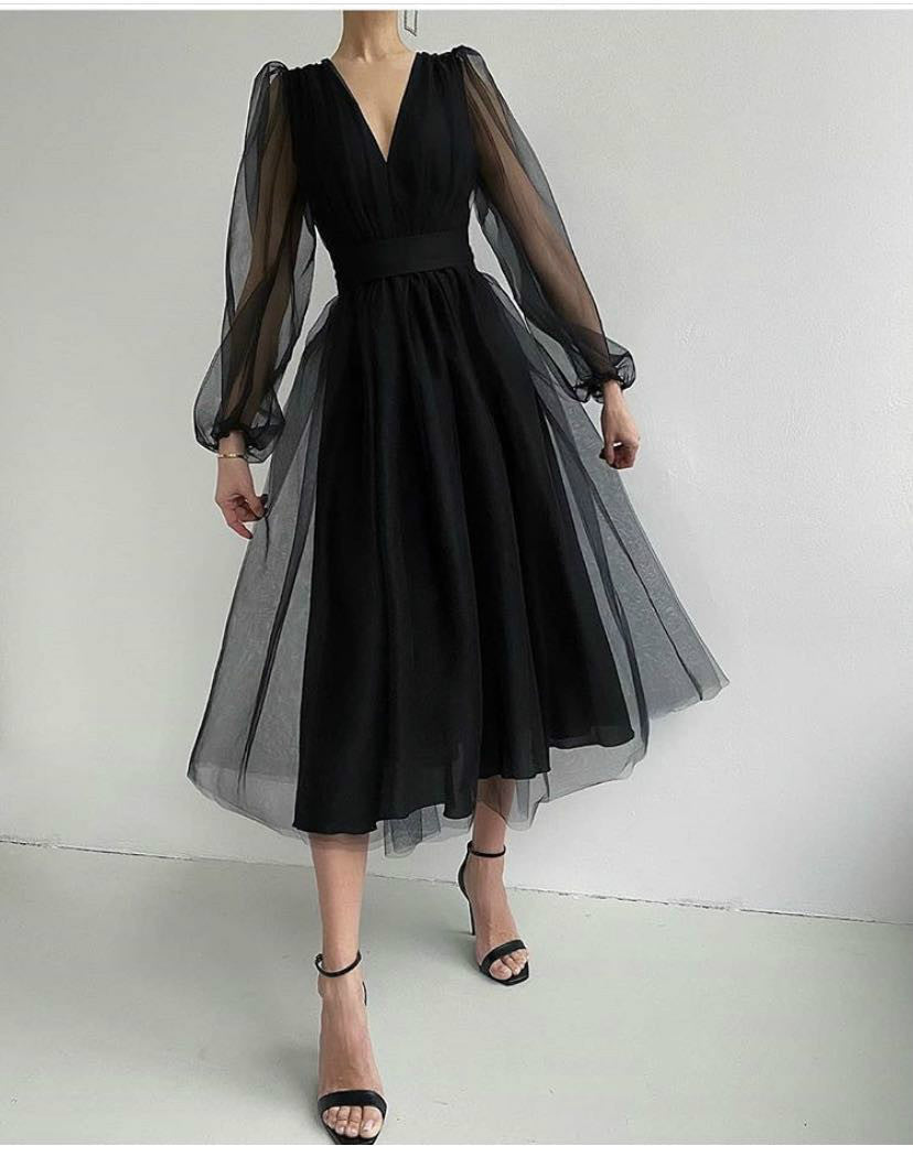 Hot Sale spot goods European and American popular deep V mesh bubble long sleeve dress with slim waist Fashion