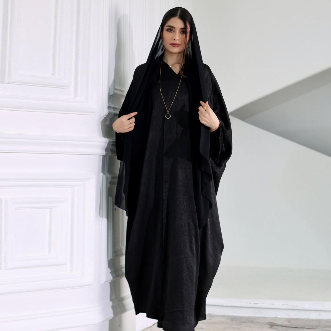 Middle East new satin bright fabric sparkling Arabian apricot Modet fashion modern Abaya Dubai fashion women's clothing
