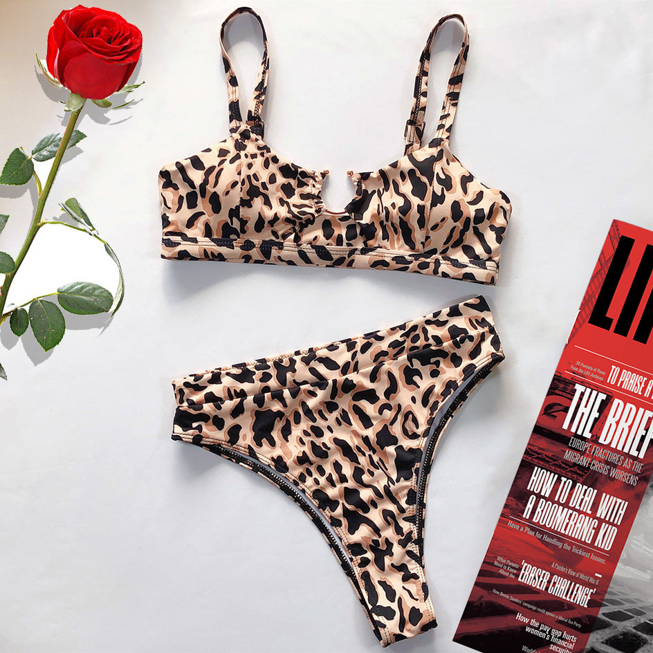 مثير المرأة عالية الخصر بيكيني ملابس السباحة العصابة ثونغ البرازيلي بيكيني مجموعة ملابس السباحة